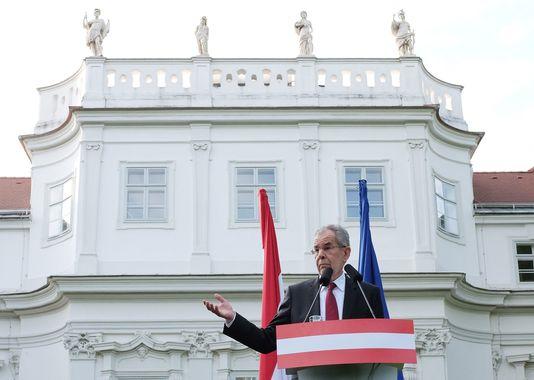 Candidatul extremei-drepte a pierdut la limită în Austria. O țară extrem de divizată