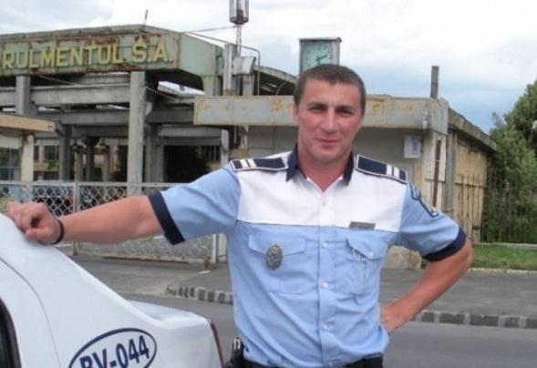 Polițistul Godină ironizează revoltele din pușcării: 