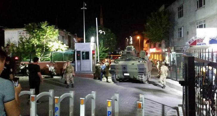 Tentativă de lovitură de stat în Turcia. Un grup militar anunță preluarea puterii (LIVE VIDEO)