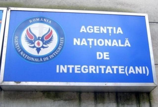 Directorul Direcţiei Comunicare de la Primăria Sectorului 2 nu poate justifica peste un million de lei