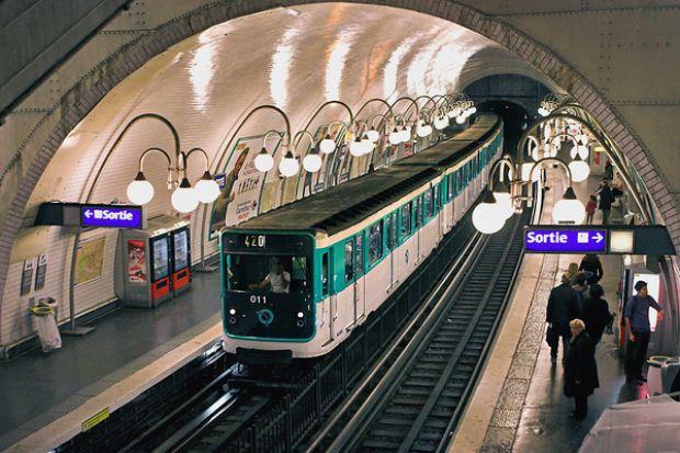 Agenți înarmați, în civil, printre călători, în trenurile și metrourile din Franța