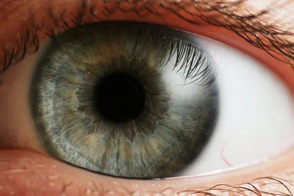 Un test oftalmologic ar putea depista fibromialgia în stadiu precoce