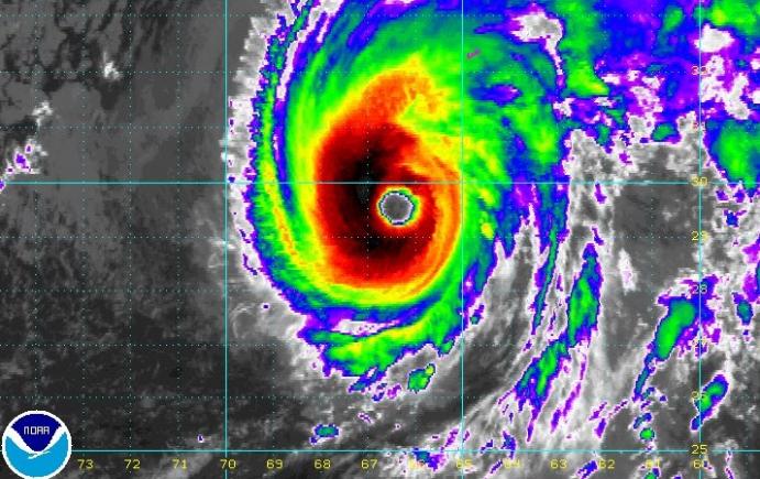 Un nou uragan s-a format în Atlantic. Nicole ameninţă cu un nou dezastru (VIDEO)