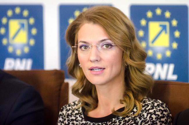 Alina Gorghiu: PNL este un partener privilegiat al domnului Cioloș 