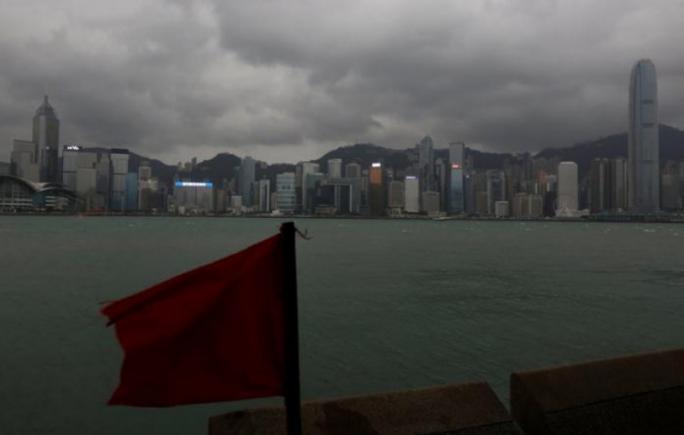 ALERTĂ de gradul 8 în China. TAIFUNUL Haima lovește în scurt timp Hong Kong! (VIDEO)