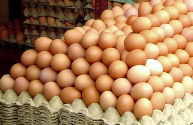 Alertă de ouă cu Salmonella importate din Polonia. Anunțul făcut de DSVSA Covasna