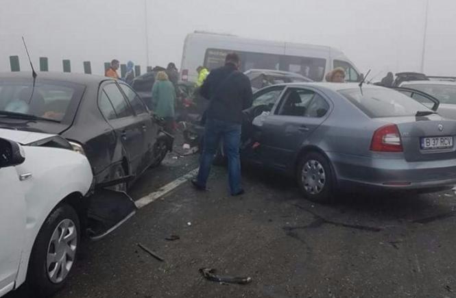 ACCIDENT TERIBIL pe Autostrada Soarelui: 3 morţi, 60 de răniţi. A fost activat PLANUL ROŞU de intervenţie (VIDEO)
