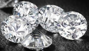 Un român a furat diamante şi inele de milioane de euro. Cum a pus mâna pe ele