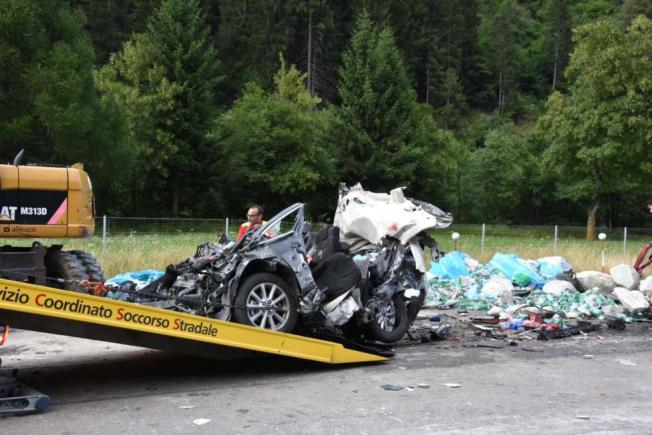 Șofer român, acuzat că a încercat să se sinucidă provocând moartea a patru persoane: „Nu-mi amintesc nimic” (VIDEO)