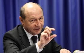 Băsescu, prima reacţie despre REFERENDUMUL lui Iohannis.  Ce îi sugerează fostul preşedinte actualului preşedinte
