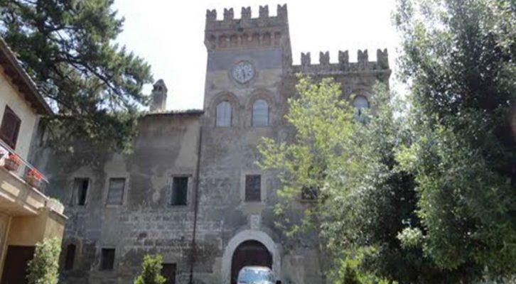 Italia dă gratis peste 100 de castele şi conace. Care e motivul