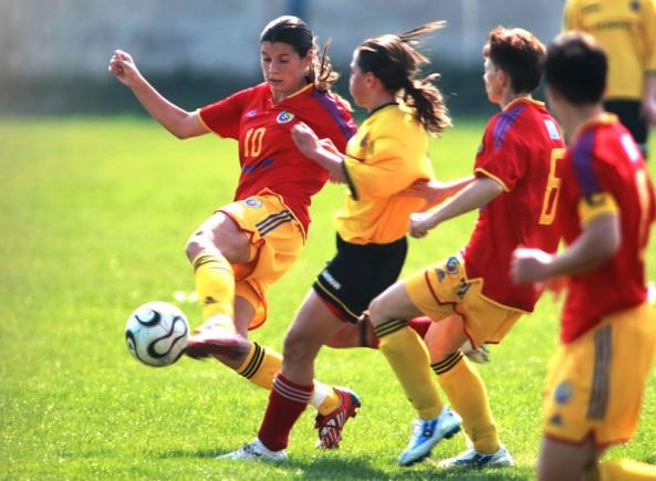  Studiu: Fetele care joacă fotbal au o mai mare încredere în sine