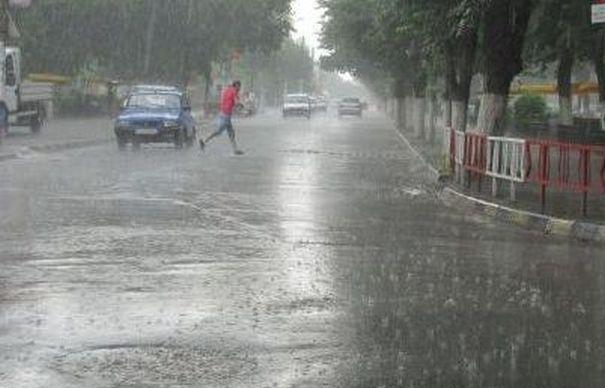 ANM: Cod galben de ploi cu fulgere, grindină și vijelie pentru municipiul București