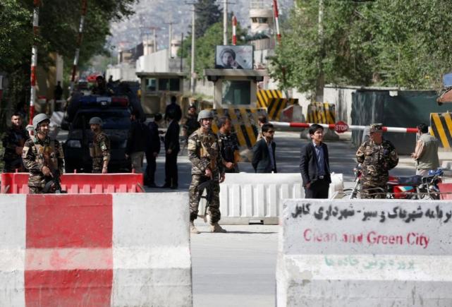 UPDATE. Explozii repetate în Afganistan. Opt militari români răniţi, 11 copii şi 10 jurnalişti ucişi
