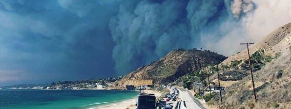 Zeci de morți, sute de dispăruți și case făcute scrum, în cel mai distrugător incendiu din California