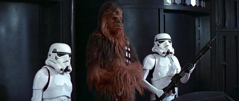 A murit Peter Mayhew, care a jucat rolul lui Chewbacca în seria de filme Star Wars