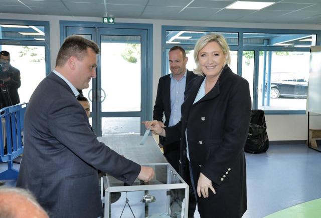 Partidul lui Marine Le Pen îl devansează pe cel al președintelui Emmanuel Macron la alegerile europarlamentare