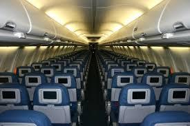 IATA nu susține distanțarea fizică în avioane