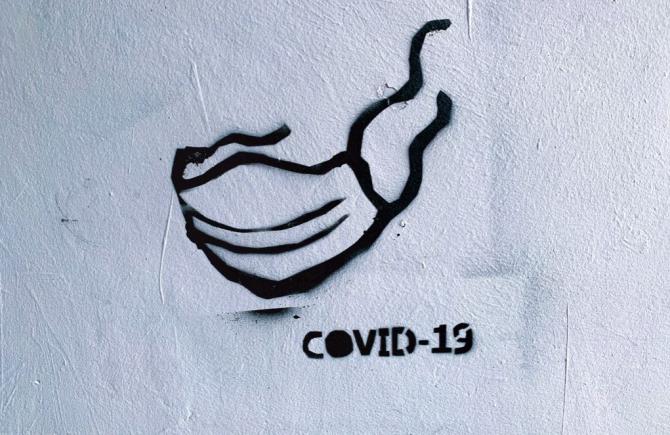 Opt noi mituri despre Covid-19: de unde vin, pe ce se bazează, de ce le cred oamenii