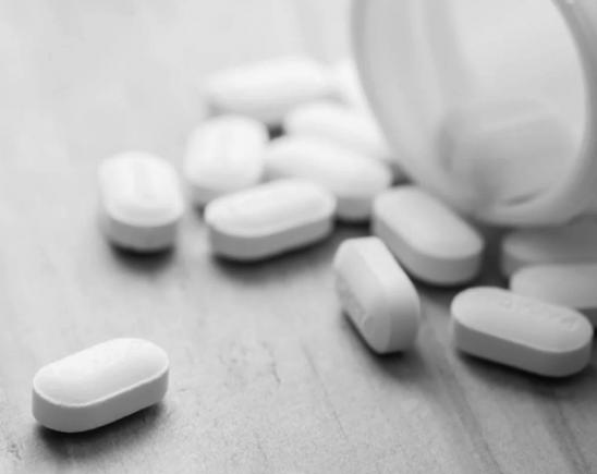 Vitaminele C și D, melatonina și zinc – combinația care poate evita formele grave de COVID-19