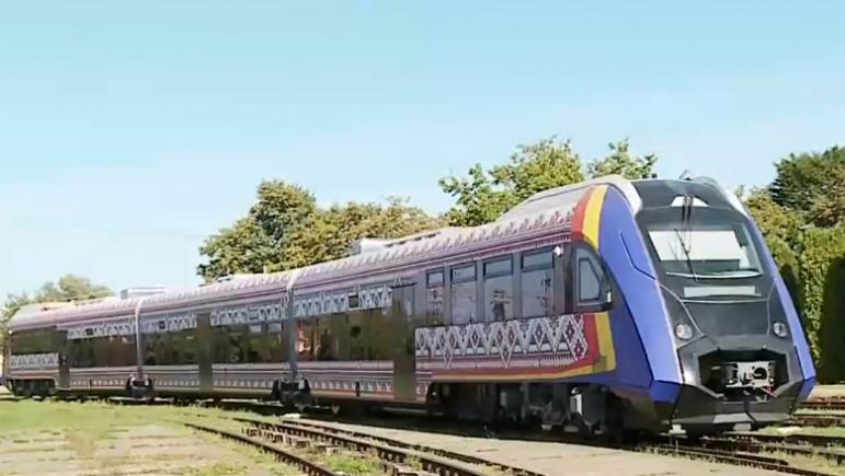 Un tren românesc care poate merge cu 120 km/h e gata de omologare