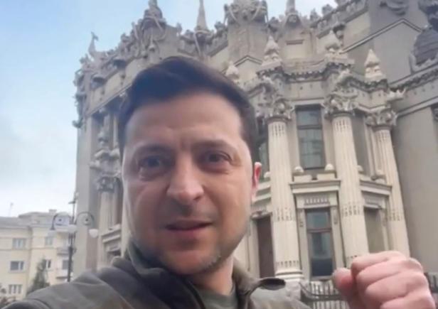 Rusia interzice Facebook și Twitter