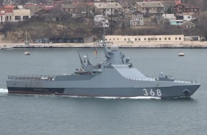Nava rusească care a atacat Insula Șerpilor, anunțată distrusă de Ucraina, a reapărut în Marea Neagră