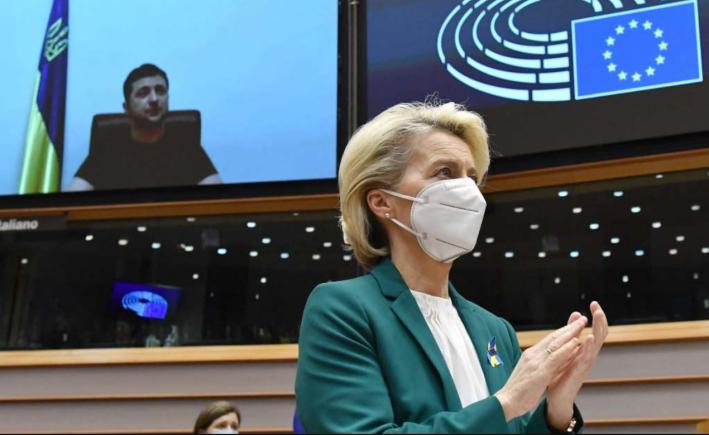 Strategia bine pusă la punct a lui Zelensky în faţa parlamentelor occidentale