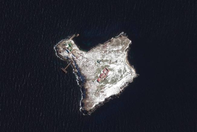 Ucraina susține că a bombardat forțele ruse pe Insula Șerpilor