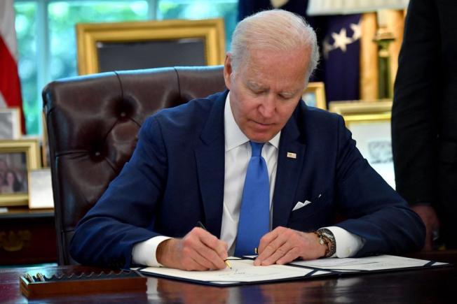 Biden reactivează pentru Ucraina o lege din cel de-al doilea război mondial privind asistența militară 