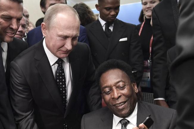 Pele îi cere lui Putin să „oprească invazia” Ucrainei