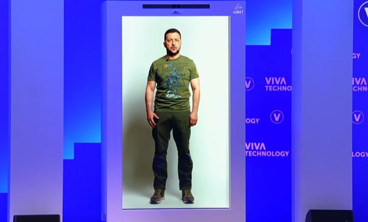 Zelensky a aparut ca hologramă la salonul de tehnologie din Paris și a vorbit despre Războiul Stelelor: "Vom învinge și Imperiul"