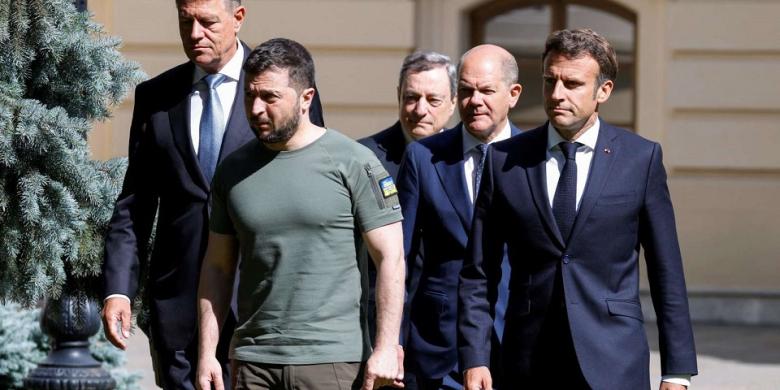 Cereale blocate în Ucraina: Macron propune să treacă prin România