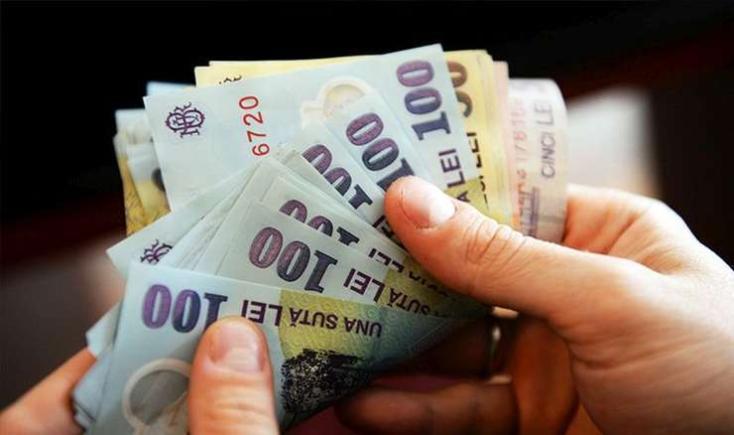 Salariul mediu net din România a fost de aproape 4.000 de lei în luna mai. Mai mic decât în aprilie