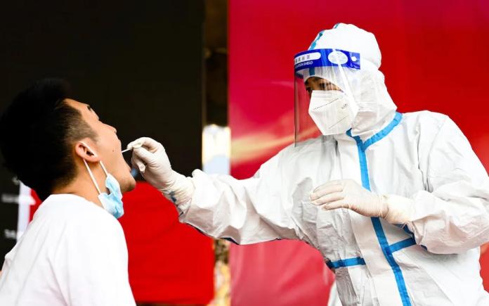 Wuhan din nou în izolare după patru cazuri de Covid