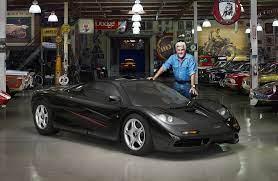 Colecția de automobile i-a venit de hac: Jay Leno a suferit arsuri grave în timp ce se afla în garajul său Colecția de automobile i-a venit de hac: Jay Leno a suferit arsuri grave în timp ce se afla în garajul său