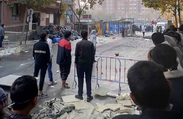 China: revoltă fără precedent a „lucrătorilor iPhone” împotriva măsurilor anti-Covid
