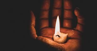 În fața unei ierni grele fără gazul rusesc și al unui blackout total, germanii au început să cumpere masiv lumânări