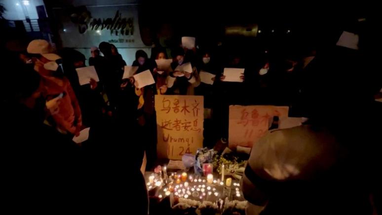 „Xi Jinping, demisia!”: Protestele se înmulțesc în China împotriva politicii „zero Covid”
