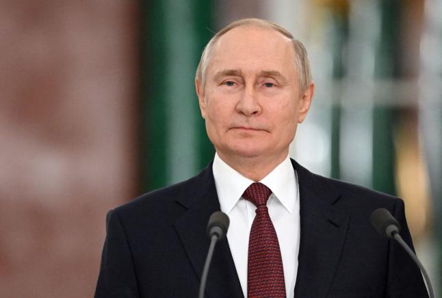 Rusia va interzice vânzarea petrolului său către țări care folosesc plafonul de preț