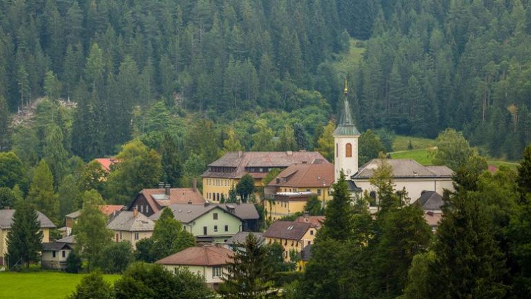 Austria, refugiu pentru miliardarii ruși: „Condamnăm războiul, dar...”