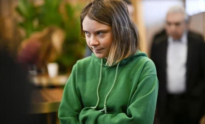 Greta Thunberg: la Davos sunt „oamenii care alimentează cel mai mult distrugerea planetei”