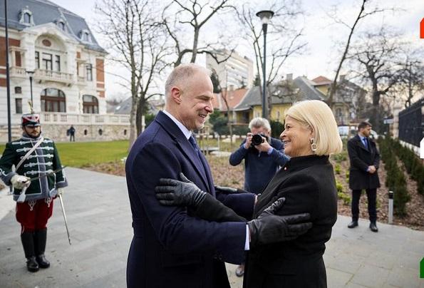 Austria și Ungaria nu vor trimite arme la Kiev