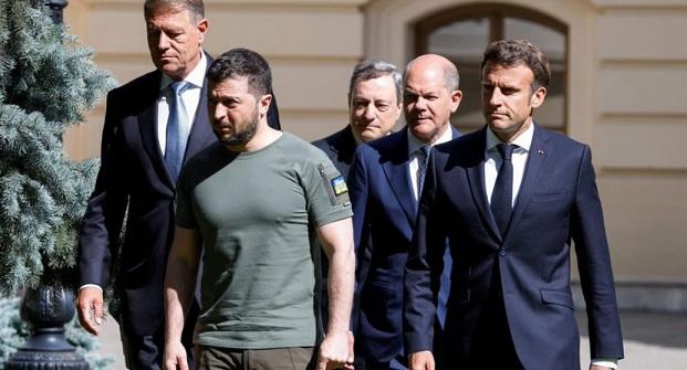 Codul vestimentar al UE pentru călătoria în Ucraina: "Purtați costum în culori neutre, verdele e rezervat pentru Zelensky"