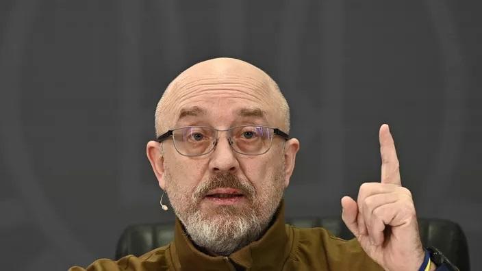 Ministrul Apărării din Ucraina „Gata să plec dacă Zelensky o cere” după acuzații de corupție