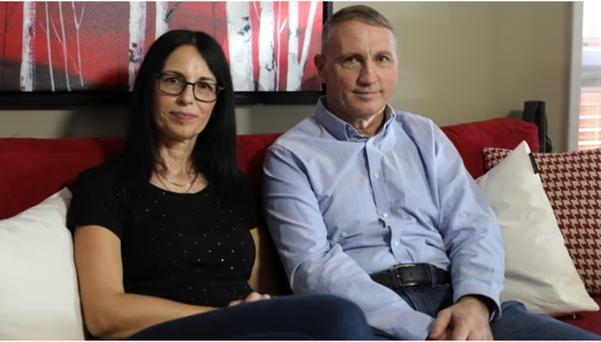 Povestea incredibilă a 2 români din Canada care au aflat după decenii că sunt frați separați la naștere - Plănuim să trăim 100 de ani ca să recuperăm timpul pierdut