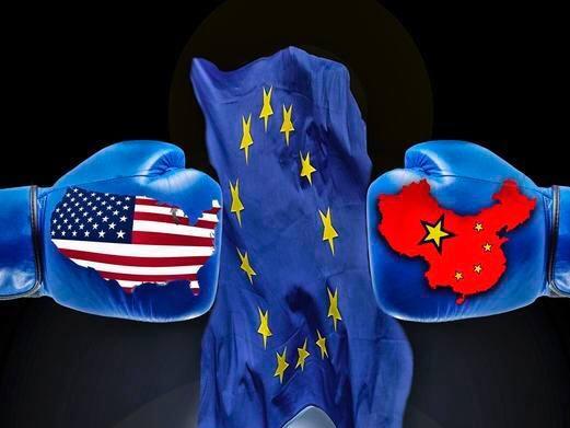 Ministrul de externe chinez se află în vizită în Rusia