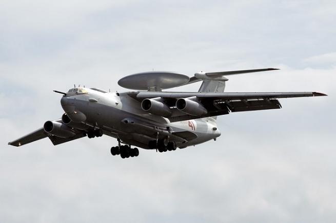 Un avion rusesc a fost distrus în Belarus, spune opoziţia