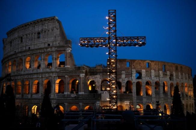 Ucraina critică procesiunea de Paște a Vaticanului pentru că a echivalat „victima și agresorul”