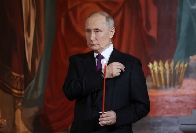 Putin a participat la slujba de Paște. Patriarhul Kirill: „Fie ca pacea să fie dreaptă și durabilă”